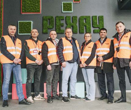 О стандартах ГК Стандарт: делегация партнера РЕХАУ посетили завод в Гжели и успешно прошли испытания окна