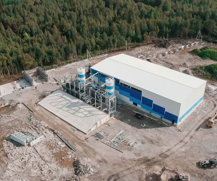 Запуск бетонного завода SmartBETON 50 S под вибропресc HESS GROUP Multimat RH 600-3 в городе Санкт-Петербург