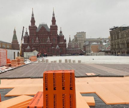 Главный каток с видом на Кремль монтируют с ПЕНОПЛЭКС®