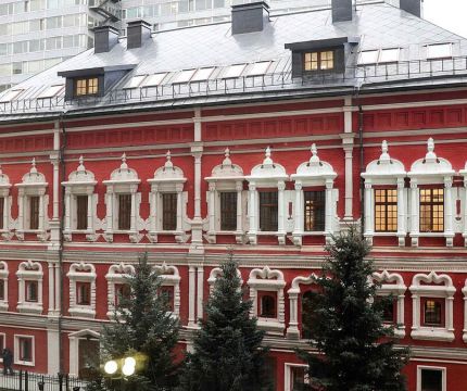 Реконструкция с FAKRO: как мансардные окна преобразуют исторические объекты