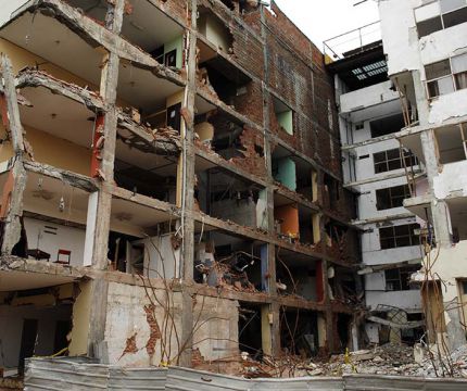 Динамические испытания на сейсмостойкость фасадных конструкций с теплоизолирующим слоем