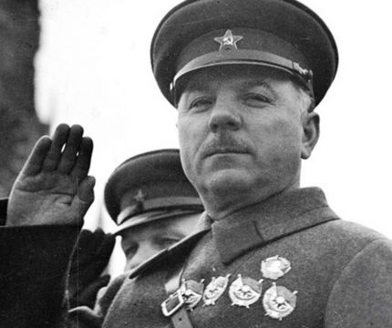 Первый красный маршал Ворошилов – национальный герой государственно-политической системы Сталина