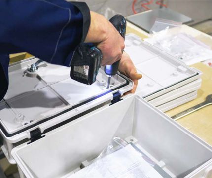 Mastermann – использование SMC-композита в производстве монтажных шкафов