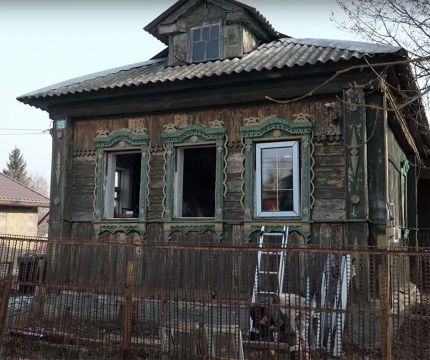 Проекты обновления старинных зданий всегда требуют особого, бережного подхода: важно сохранить дух эпохи, но при этом обеспечить комфорт жильцов