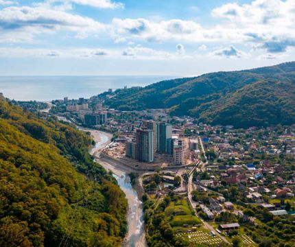 METEOR Lift завершил монтаж лифтов в клубной резиденции Botanica Hills