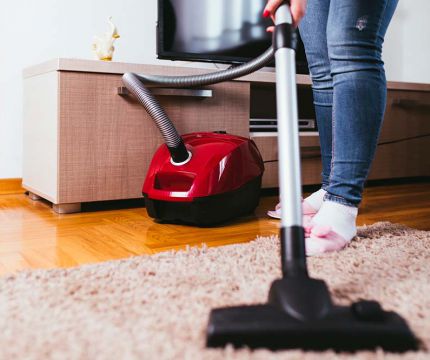 Разговоры через стенку. Только треть россиян полностью удовлетворены шумоизоляцией в квартире