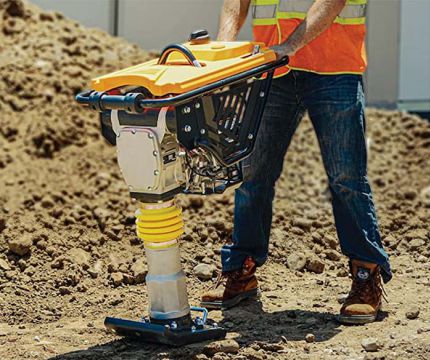 Вибротрамбовка для уплотнения грунта: виды, сферы применения и советы по выбору оборудования