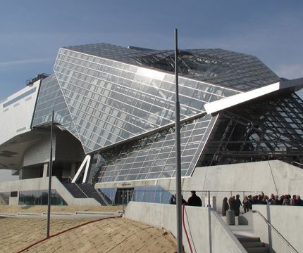 Новые музеи в Лионе и Париже