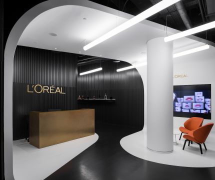По проекту IND Architects построили офис L’Oréal в Москве