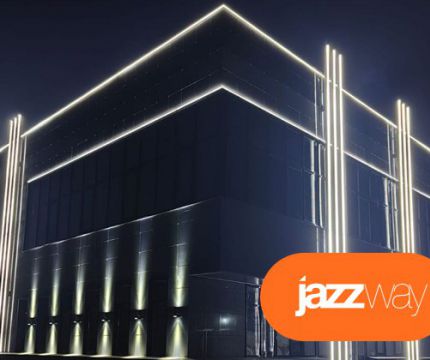 Освещение административно‑бытового здания в Барнауле: реализованный проект JazzWay